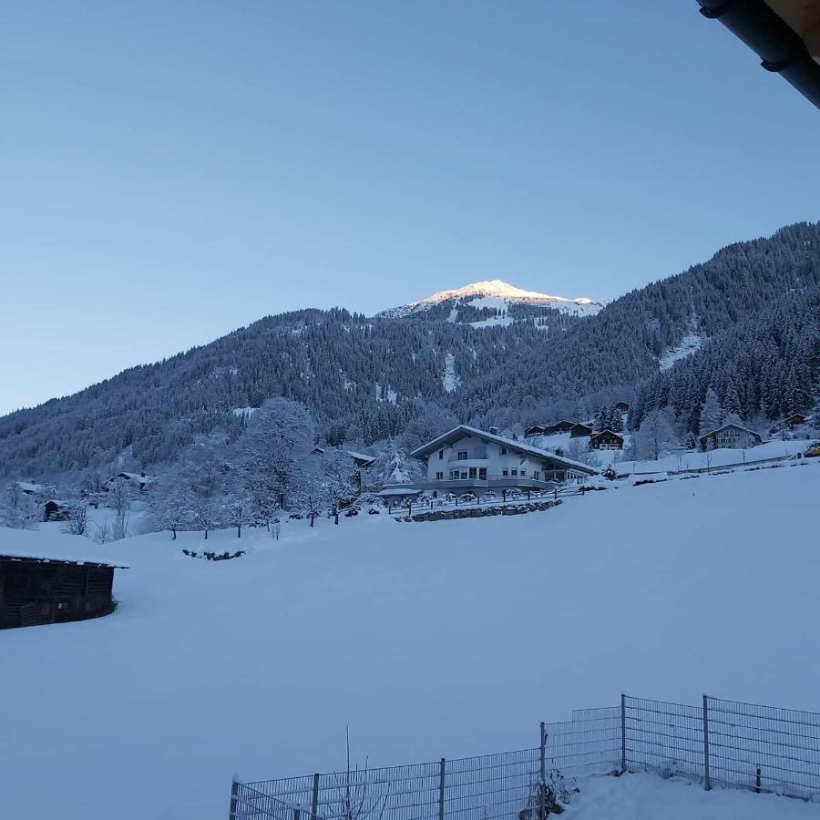 Appartements Valluela Montafon Sankt Gallenkirch Bagian luar foto